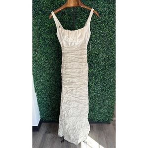 Nicole Miller Silk Cream Gown Wedding Dress size 0 New with tags Orig.$880